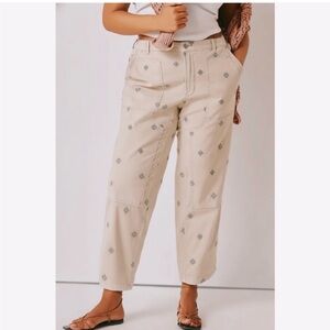 Pilcro Beige Patterned Cropped Pants 20W